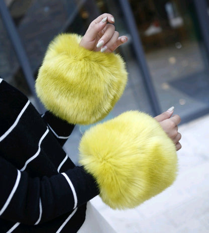Warm sleeves fur fur cuff gloves windproof cuffs bracelets imitation rabbit fur imitation fox fur wristbands hand ring